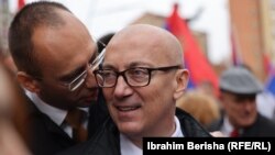 Goran Rakić (u sredini), predstavnik Srba u kosovskim institucijama, napustio je ministarsku poziciju po početku bojkota 5. novembra 2022.