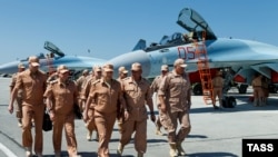 Міністр оборони Росії Сергій Шойгу під час візиту на базу Хмеймім в Сирії (архівне фото)