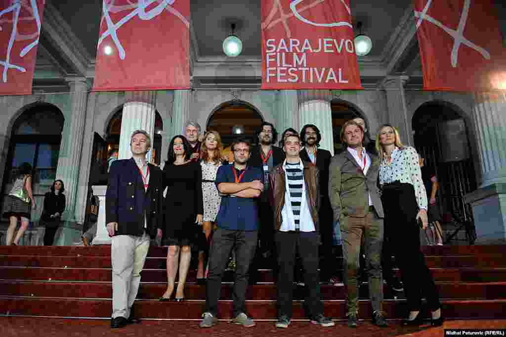 Ekipa srbijanskog omnibusa "Jednaki"