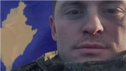 Bezbednosne snage Kosova: 'Kako smo spasili devojčicu pod ruševinama' Bezbednosne snage Kosova: 'Kako smo spasili devojčicu pod ruševinama'