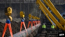 Gasni interkonektor Srbija-Bugarska, kojim bi se smanjila zavisnost Srbije od ruskog gasa trebalo bi, prema najavam zvaničnika, da bude završen u oktobru 2023. Na fotografiji: radovi na izgradnji gasovoda u blizini Kostinbroda u Bugarskoj, februar 2023.