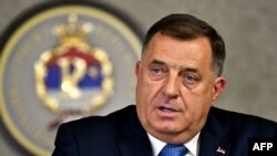 "Imamo pun kapacitet da formiramo stabilne strukture vlasti na nivou BiH", izjavio je Milorad Dodik nakon sastanka sa političkim strankama "Osmorke" 10. decembra u Banjaluci. 