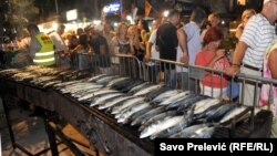 Turisti u Petrovcu, arhivska fotografija