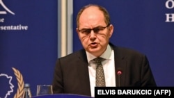  Visoki predstavnik međunarodne zajednice u Bosni i Hercegovini Christian Schmidt na konferenciji za medije 8. decembra 2021.