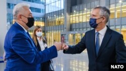 Crnogorski premijer Zdravko Krivokapić i generalni sekretar NATO Jens Stoltenberg, Brisel, 23. novembar 2021