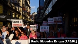 Protest u Sarajevu nakon trostrukog ubistva u Gradačcu, 14. august 2023. 