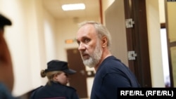 Иоанн Курмояров в суде в Петербурге