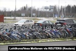 Konfiskovani bicikli na granici između Rusije i Finske na graničnom prelazu Nuijamaa, 15. novembar 2023.