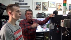 Kućnom radionicom u Maglaju vraća dug za uništenu mladost Kućnom radionicom u Maglaju vraća dug za uništenu mladost