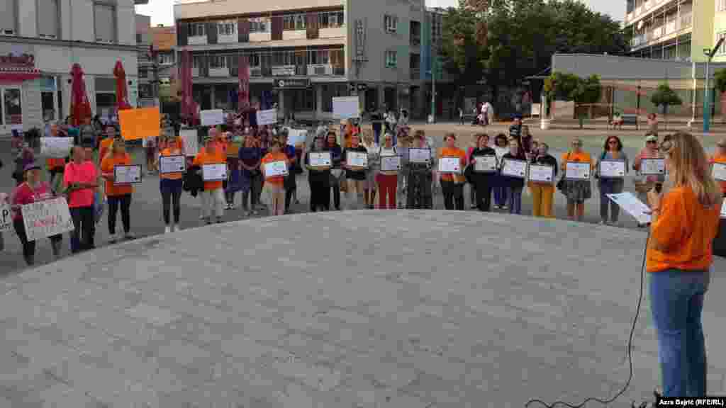 Prije sedam dana na sjeveru BiH je žrtva porodičnog nasilja bila Nizama Hećimović iz Gradačca, koja je početkom augusta policiji prijavila bivšeg supruga zbog zlostavljanja. Nju je bivši partner 11. augusta pretukao, a potom ubio prenoseći ubistvo uživo na Instagramu.  