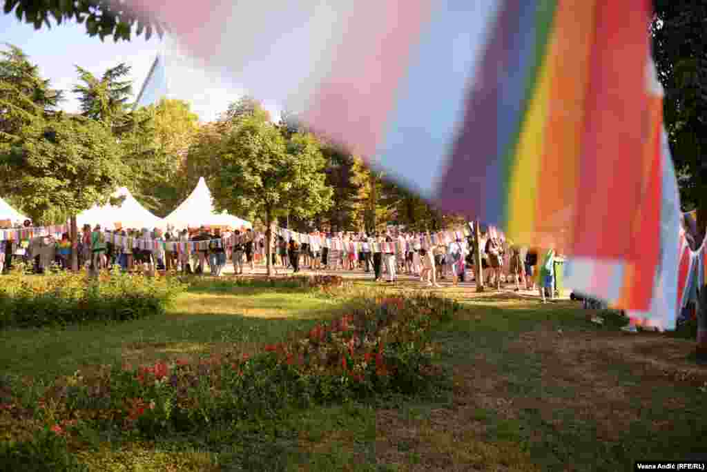 Okupljanje učesnika počelo je u parku "Manjež" odakle je krenula štenja.