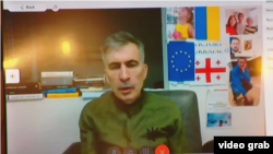 ყოფილი პრეზიდენტი, მიხეილ სააკაშვილი სასამართლოს კლინიკა "ვივამედიდან" ერთვება. 20 ნოემბერი, 2023 წელი