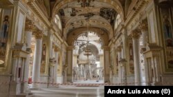 Pogled na unutrašnjost pravoslavnog Hrama Preobraženja u Odesi koji je značajno oštećen u ruskom raketnom napadu 23. jula. Foto: Andre Luis Alves