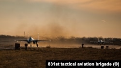 Самолеты Су-27 (архивное фото)