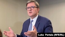 ევროპისა და ევრაზიის საკითხებში ამერიკის შეერთებული შტატების სახელმწიფო მდივნის თანაშემწე ამბობს, რომ ქართველი მაღალჩინოსნებისა და მათი ოჯახის წევრებისთვის სამოგზაურო შეზღუდვების დაწესება არ ნიშნავს ქვეყნის "დაშანტაჟებას".