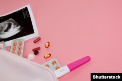 2024 წლის 1 იანვრიდან, ის ქალები, რომლებიც გადაწყვეტენ აბორტის გაკეთებას, ვალდებულნი არიან, მოიცადონ ხუთი დღით და გაიარონ კონსულტაცია არა მხოლოდ ექიმ-გინეკოლოგთან, არამედ ფსიქოლოგთან და სოციალურ მუშაკთანაც.