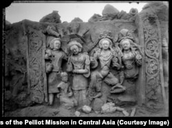 Detalj reljefa iz Xinjianga koji su nekada ukrašavali palaču