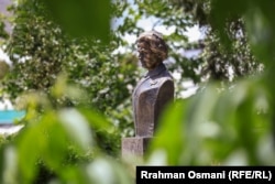 Bista bivšeg američkog državnog sekretara Madeleine Albright u Prištini, juni 2024.