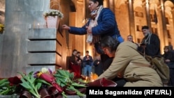 9 აპრილის მონაწილეები რუსთაველის გამზირზე. 9 აპრილი, 2024