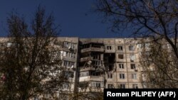 Житловий будинок у Херсоні, пошкоджений внаслідок російських атак, жовтень 2023 року 