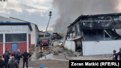 Još se ne zna koji su uzroci požara u Gradačcu.