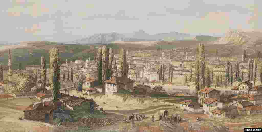 Bilohirsk je među krimskim Tatarima bio poznat kao Karasubazar, što znači "pijaca na reci Karasu". Krimsko ime se odnosi na gradsku pijacu, na kojoj se nalazila velika pijaca robova gde se trgovalo kidnapovanim Slovenima tokom Krimskog kanata.