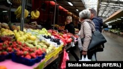 Kupovina na pijaci, BiH, april 2024.