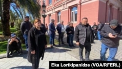 მარად სურმანიძის ოჯახის წევრების აქცია აჭარის მთავრობის ადმინისტრაციასთან, 11 მარტი, 2024 წელი