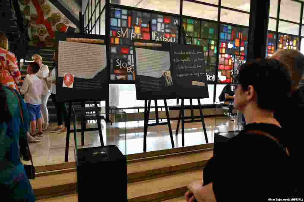 Izložba će biti otvorena do 11. jula, dana kada se u Potočarima obavlja ukop identifikovanih posmrtnih ostataka žrtava i obilježava godišnjica genocida u Srebrenici.