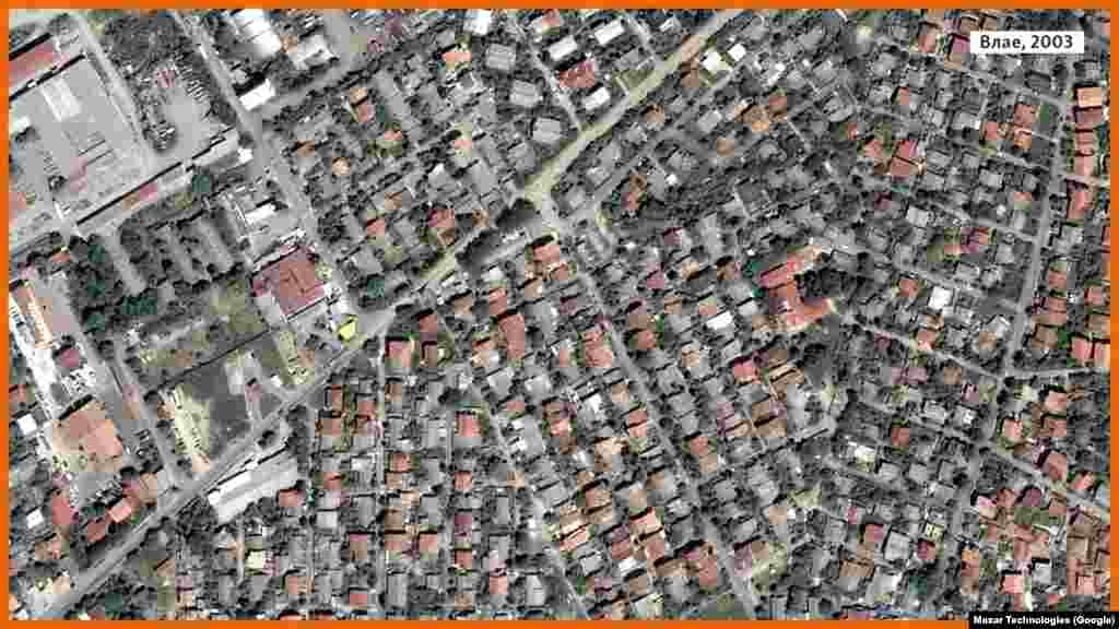 Влае е населба во Општина Ѓорче Петров која доживува бетонизација, а граѓаните поднесуваа проговори против урбанистичките планови. На&nbsp;државно земјиште се планираа објекти од различен карактер, наместо како што бараа граѓаните паркови и јавен простор. Според Пописот во 2022 година, во Општина Ѓорче Петров имало 11.886 домаќинства, а во 2023 година бројката се зголемила на 15.524 домаќинства.&nbsp;&nbsp;