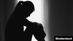 12 წლამდე უსინათლო გოგოს სისტემატური გაუპატიურების საქმეზე სასჯელს იხდის 35 წლამდე კაციც, ბავშვის მამობილი