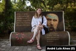 Dvadesetrogodišnja Anastasija Sirčenko iz Odese pridružila se jednoj nacionalističkoj organizaciji pošto se vratila u Ukrajinu iz privremenog raseljenja u Poljskoj.