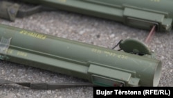 Raketni bacač M80 Zolja, primerak oružja koje je predstavila kosovska policija