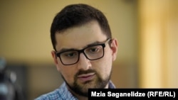 საბა ბრაჭველი, „ღია საზოგადოების ფონდის“ იურისტი, თავადაც დაშავდა პროევროპულ დემონსტრაციებზე