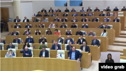 ფოტო არქივიდან: პარლამენტის პლენარული სხდომა