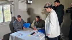 Glasanje u kontejnerima Glasanje u kontejnerima