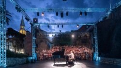 Muzika između algoritma i srca Muzika između algoritma i srca