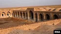 کاروانسرای دیر گچین