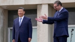 Si i Vučić o 'zajedničkoj budućnosti' pred hiljadama ljudi na dočeku u Beogradu Si i Vučić o 'zajedničkoj budućnosti' pred hiljadama ljudi na dočeku u Beogradu