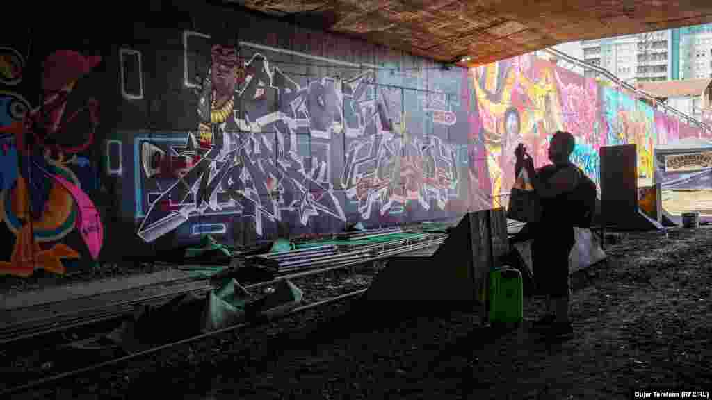 Organizatori ističu moć ulične umetnosti kao alata za obrazovanje i društvene promene.