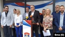 Milan Miličević (za govornicom) na konferenciji za medije u Istočnom Sarajevu, 2. 6. 2024.