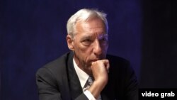 ჟოაო გომეშ კრავინიო, პროტუგალიის ყოფილი საგარეო საქმეთა მინისტრი