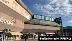 Restoran "Agape" (na slici u staklu), na krovu Robne kuće "Boska" u Banja Luci, 23. oktobar 2023.