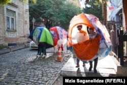 "კარვების კანონის" საწინააღმდეგო მსვლელობა კარვებით ჩიტაძის ქუჩაზე, 2023 წლის 5 ოქტომბერი.