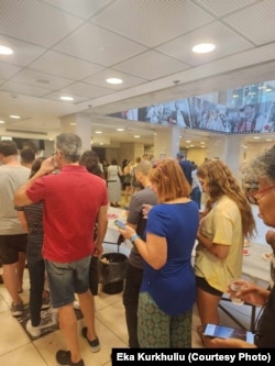 სისხლის ჩაბარების მოსურნეები