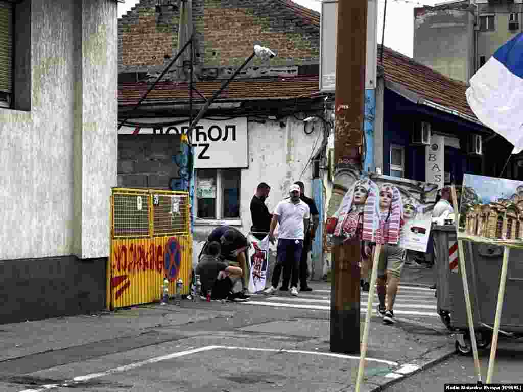 Ulaz je bio zabranjen i učesnicima festivala, kao i novinarskim ekipama.