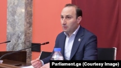ანრი ოხანაშვილი, პარლამენტის იურიდიულ საკითხთა კომიტეტის თავმჯდომარე