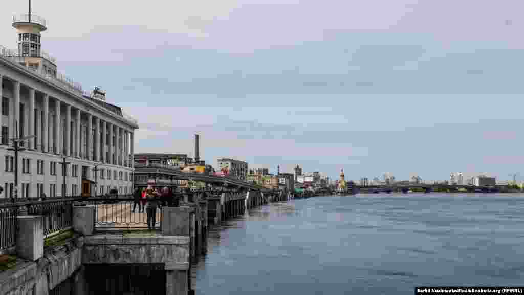 У Києві пік весняної повені очікується до кінця цього тижня, орієнтовно 22 квітня, повідомляє пресслужба Київської державної міської адміністрації