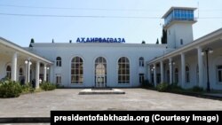 საილუსტრაციო ფოტო. ოკუპირებული სოხუმის აეროპორტი