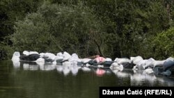 Mjesto planirane male hidroelektrane na izvoru Une; juli 2024.